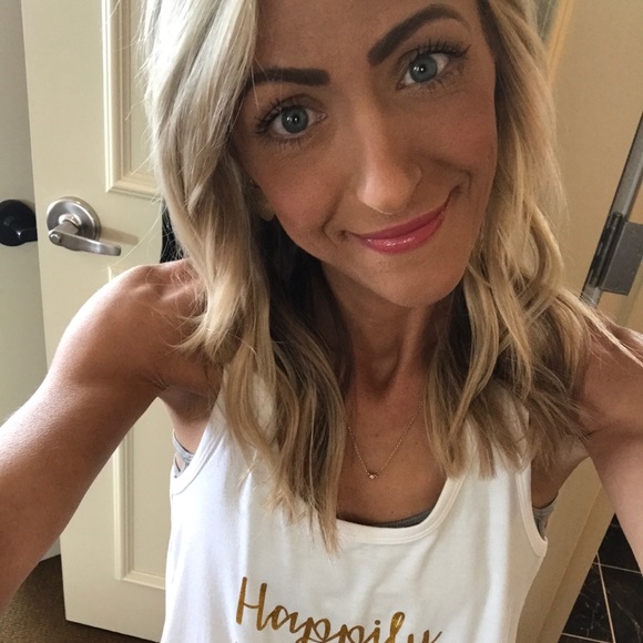 Meet your Posher, Karibeth - Picture 7 of 8